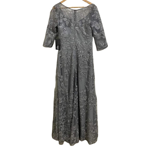 La femme Floral Embroidered Mesh A-Line Gown Silver Size 6 NWT $588 #28053 - Picture 6 of 8